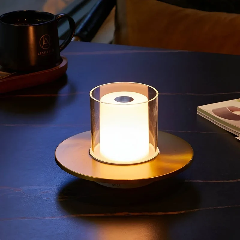 Elegant Berøringsstyret Bordlampe med Justerbar Lysstyrke