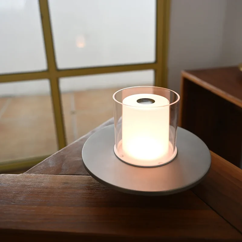 Elegant Berøringsstyret Bordlampe med Justerbar Lysstyrke