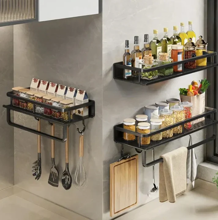 Elegant Metalkøkkenhylde med Pladsbesparende Design