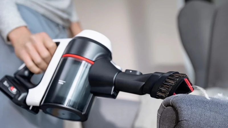 Bosch BCS711XXL upprättstående dammsugare och elektrisk sopborste Skaftdammsugare Batteri Torr Utan påse 0,3 l Vit 3 Ah