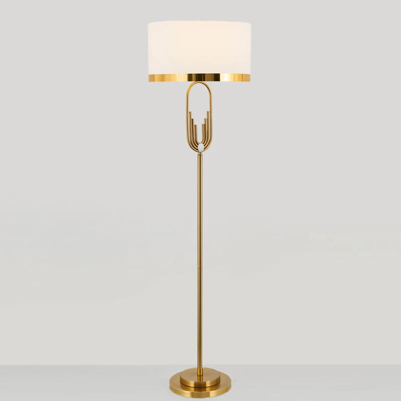 Golvlampa med Tygskärm och LED-ljus