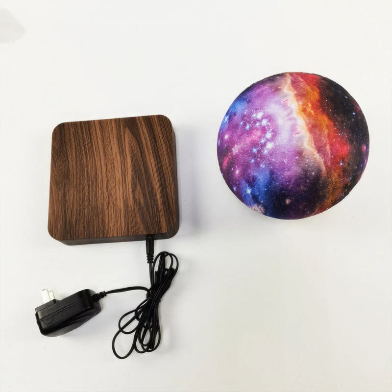 Svævende Galakse Lampe – Magisk Lys til Futuristisk Indretning