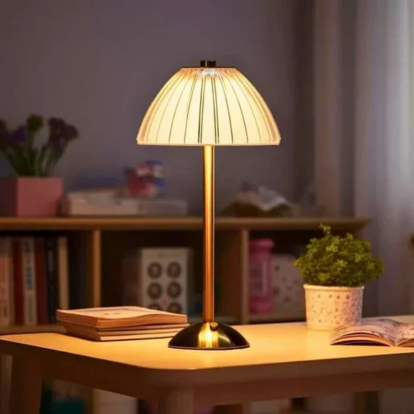 Elegante Trådløs Bordlampe med Justerbart Lys - GlowFusion