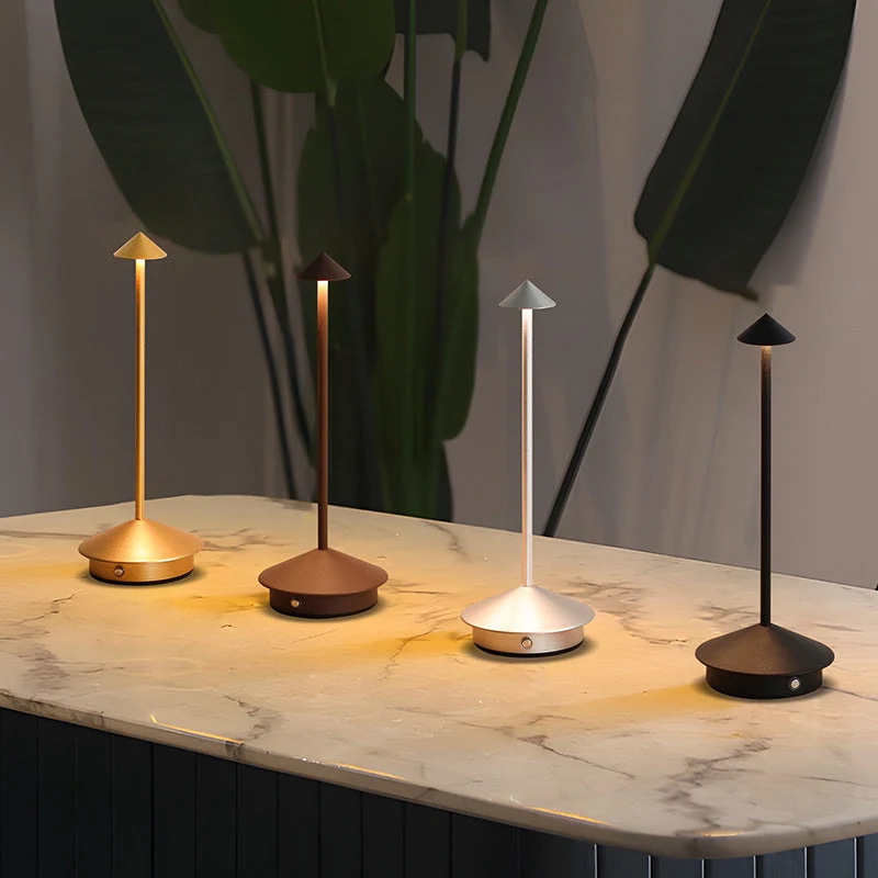 Elegante kabelløse LED-lampe til indendørs og udendørs brug