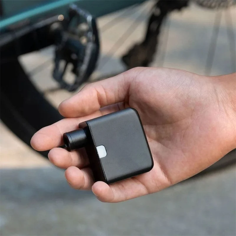 Ultrakompakt elektrisk cykelpumpe med Type-C genopladeligt batteri til nem oppumpning