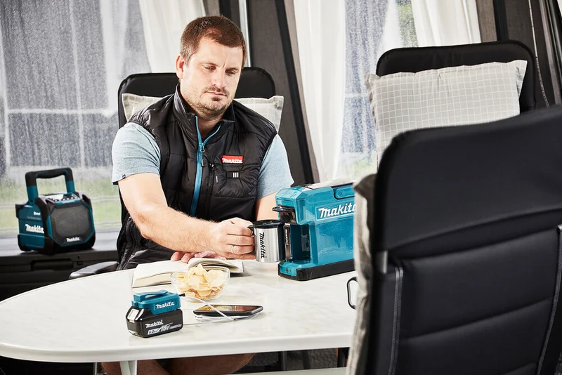 Makita DCM501Z kaffemaskin Droppande kaffebryggare 240 l