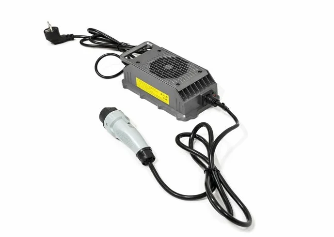 Ladegerät passend für die Kehrmaschine mit Kabine Graefer KM180-PRO