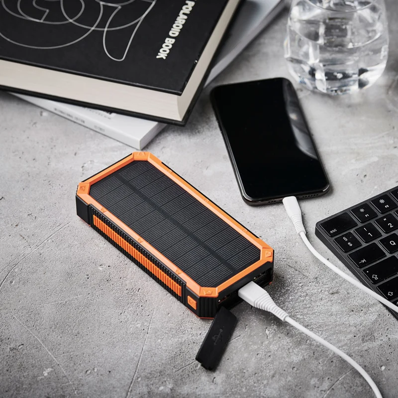 Lippa 20.000 mAh solcelle powerbank 1 x USB-C PD og 3 x USB-A output