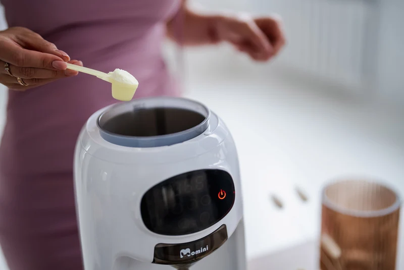 Momini Milk Formula Elite - Automatisk mælkemaskine til modermælkserstatning
