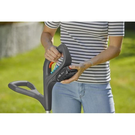 Gardena SmallCut 23/18V P4A Battery Trimmer