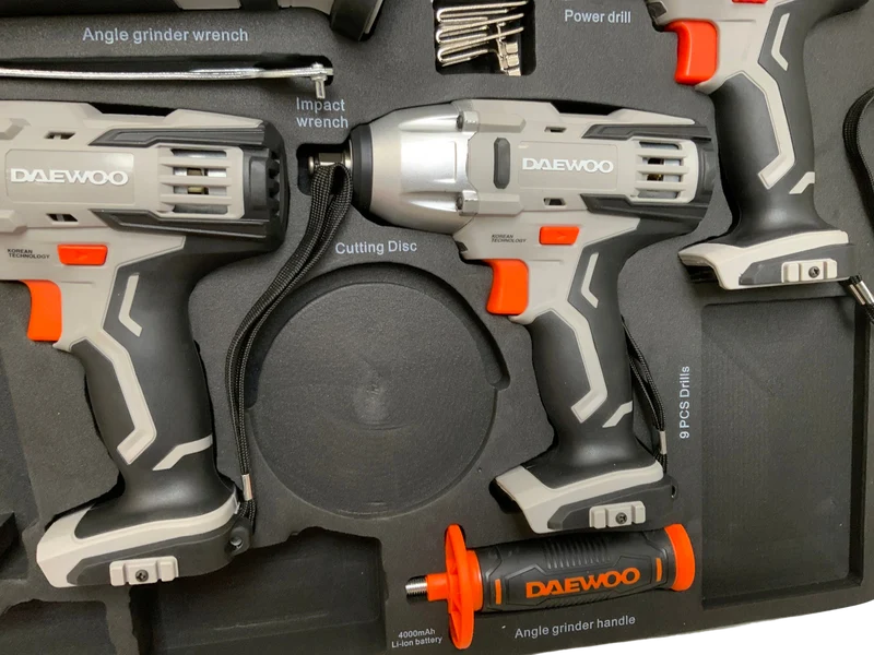 Daewoo Power-Tool Set 4 in 1