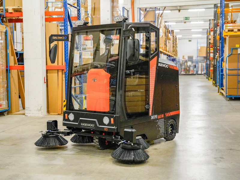 Kehrmaschine mit Kabine Daewoo DAS100