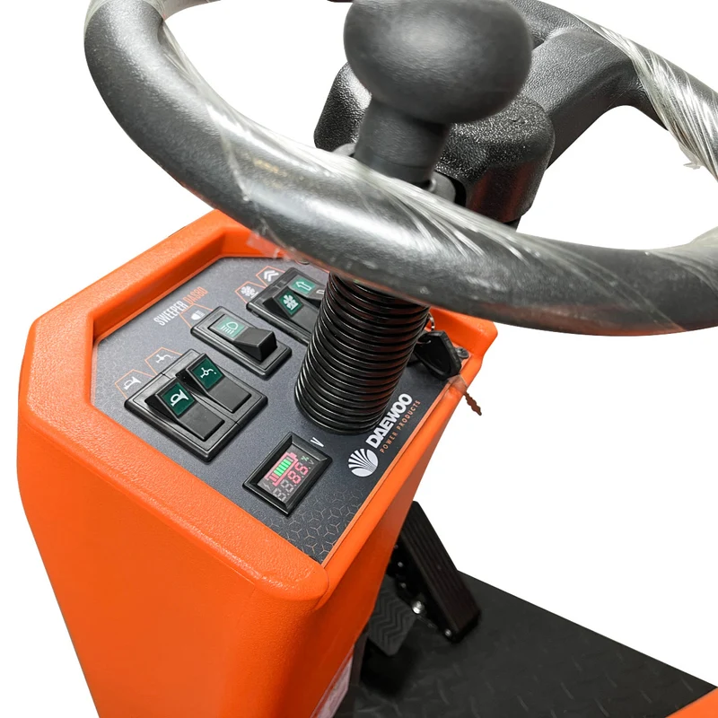 Aufsitz - Kehrmaschine Daewoo DAS80