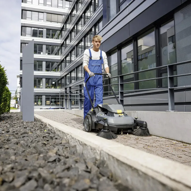 Sweeper Kärcher KM 70/30 C BP 2SB 36V
