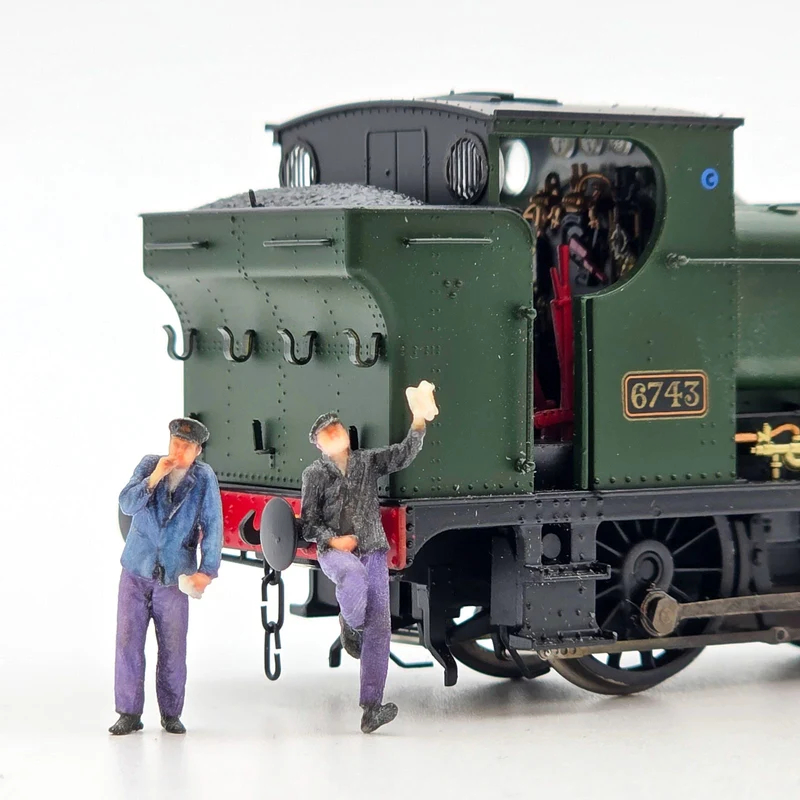 GWR 57xx/67xx/8750 Pannier Crew- Driver/Fireman-BR