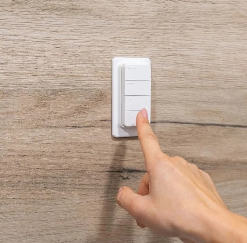 Shelly Comando inteligente de cenários BT/Zigbee, 4 botões - Shelly BLU RC Button 4 ZB