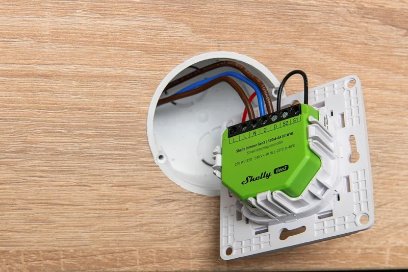 Shelly Dimmer Inteligente WiFi p/ Iluminação (Instalação sem Neutro com Shelly bypass) - Shelly Dimmer Gen3