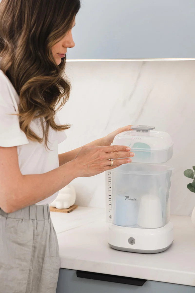 Momini QuickSteam - Flaskesterilisator til sutteflasker