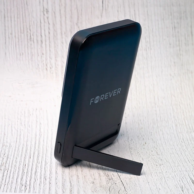 Forever MATB-100 22,5W 10.000 mAh Magsafe Powerbank, Sort
