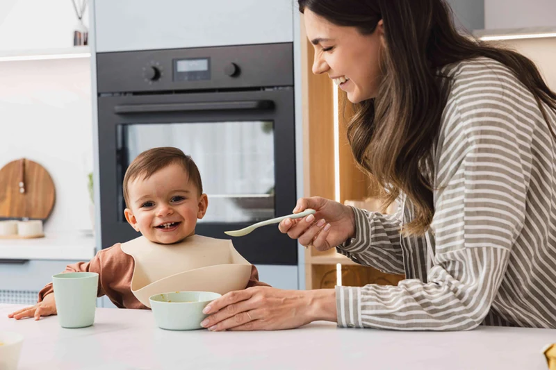 Momini NutriBlend - 6-i-1 dampblender til babymad