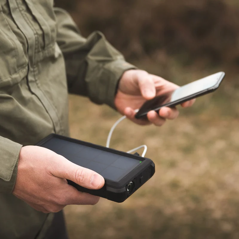 Sandberg 24.000 mAh Outdoor Solcelle Powerbank, Sort
