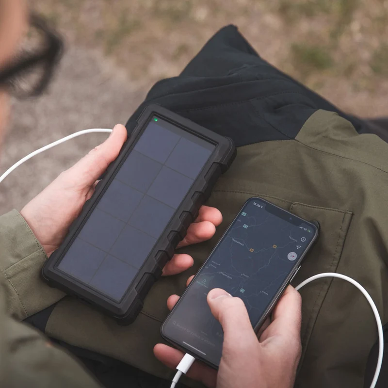 Sandberg 24.000 mAh Outdoor Solcelle Powerbank, Sort