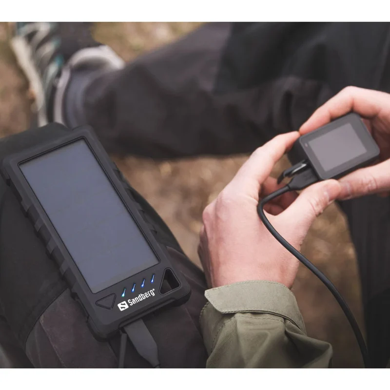 Sandberg 16.000 mAh Outdoor Powerbank m. solcellepanel, Sort