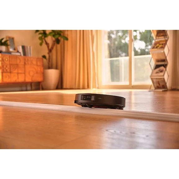 Roborock Saros Z70 Robot Vacuum Cleaner With Dock, Black