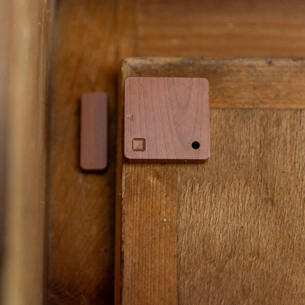Shelly BLU Sensor inteligente de porta/janela Bluetooth Castanho