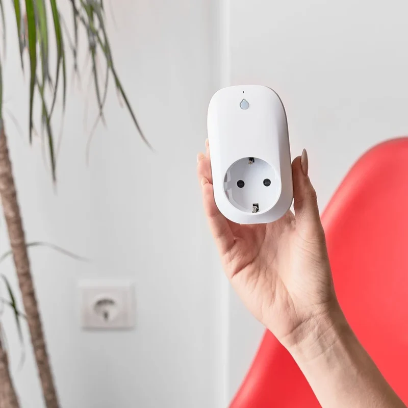 Shelly Plug - Tomada Inteligente 16A 3500W c/ Medidor Consumo WiFi