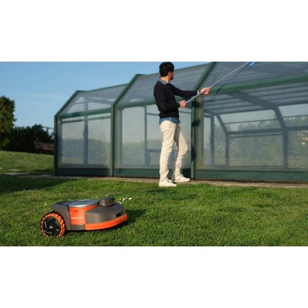 Segway Navimow H800e+VF Robotic lawn mower, Black