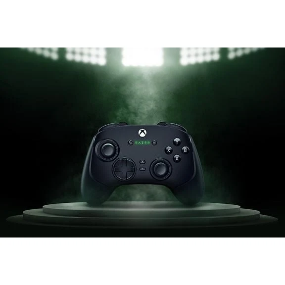 Razer Wolverine V3 Pro Wireless Gaming Controller, Black, PC/Xbox
