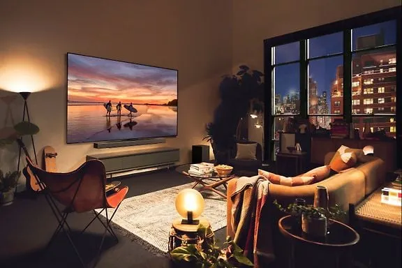 LG 65'' OLED evo C4 – 4K TV