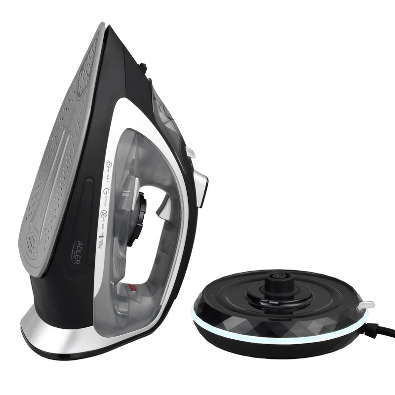 Adler sladdlöst ångstrykjärn, keramisk stryksula, 2800W, AD 5043