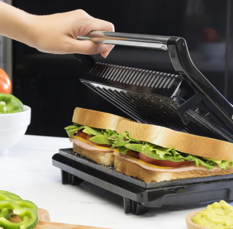 Cecotec Rock´nGrill 750 Full open