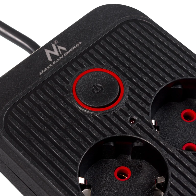 Maclean grenuttag, 6-facks förlängningskabel + 4xUSB, 110-240V AC 50/60Hz, 2.1A max 2500W, 3m, svart, MCE391 B