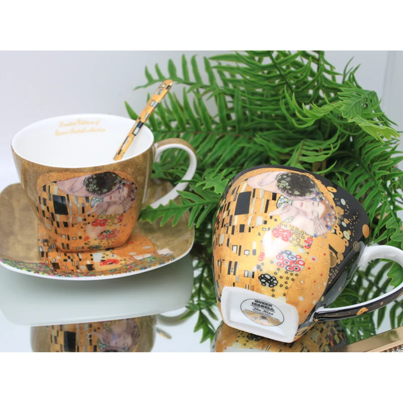 Set om 2 koppar av drottning Isabells porslin, Klimts Kiss-motiv, teskedar, 250ml, W25KL60-2-19000