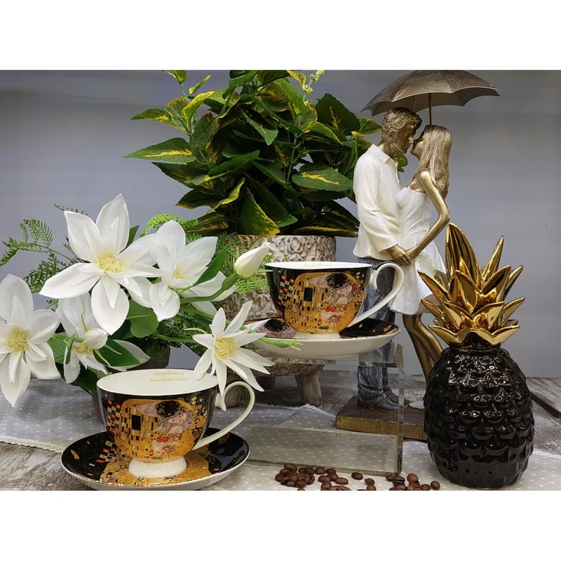 Set om 2 st drottning Isabells porslinskoppar, Klimts Kiss-motiv, 250 ml, W8KL356-22383