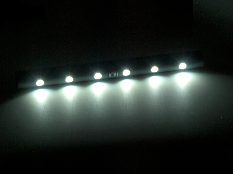 Maclean 6LED kökslampa under skåp, avlång, med rörelsesensor, 5xAA, MCE123