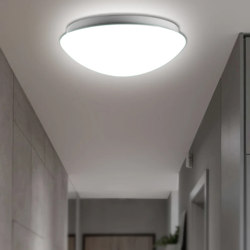 Maclean MCE309 ceiling lamp with a built-in sensor. It features a microwave sensor, PMMA diffuser, and supports a maximum load of 25W. Rated IP20, it ensures durability and reliability.