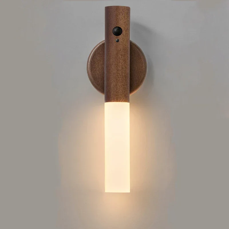 Genopladelig LED Natlys med Bevægelsessensor & Magnetisk Montering