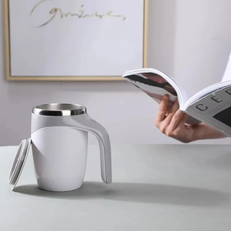 Automatisk Selvrørende Krus i Rustfrit Stål – Perfekt Mix Hver Gang