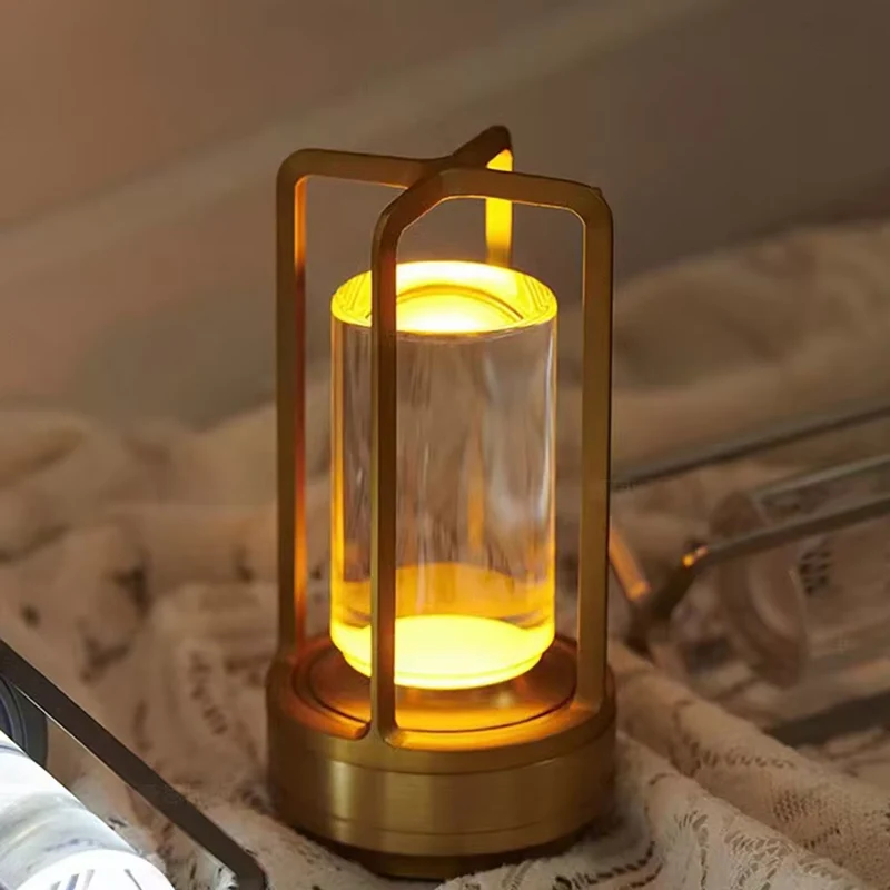 Trådlampe med Berøringskontrol – Elegant Belysning Uden Kabler