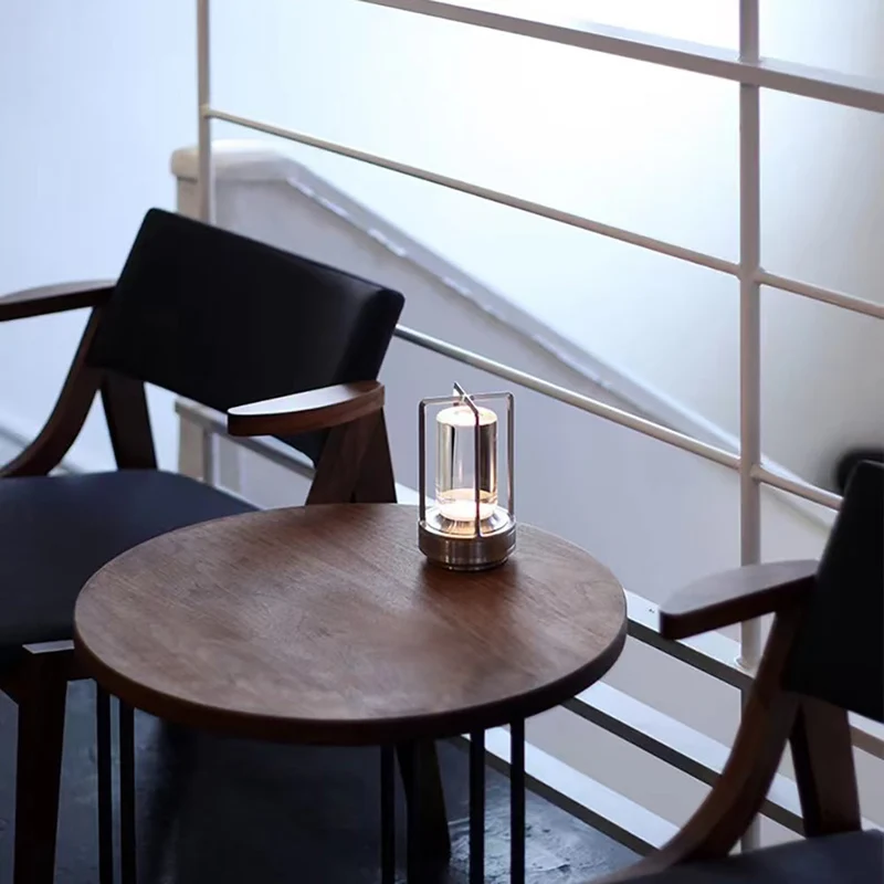 Trådlampe med Berøringskontrol – Elegant Belysning Uden Kabler
